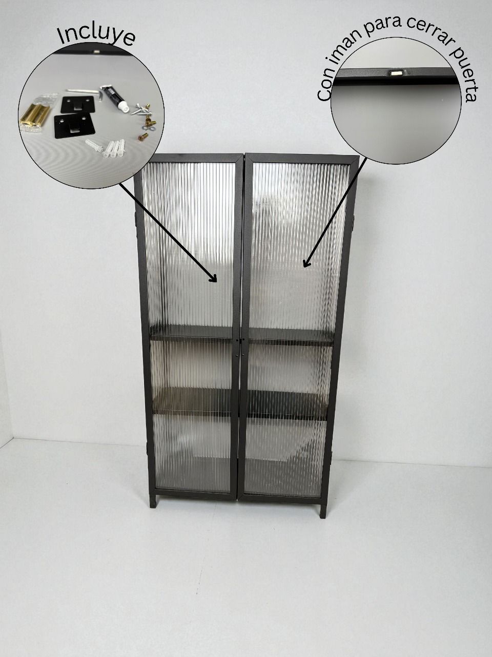 Gabinete metálico con puertas acrilicas